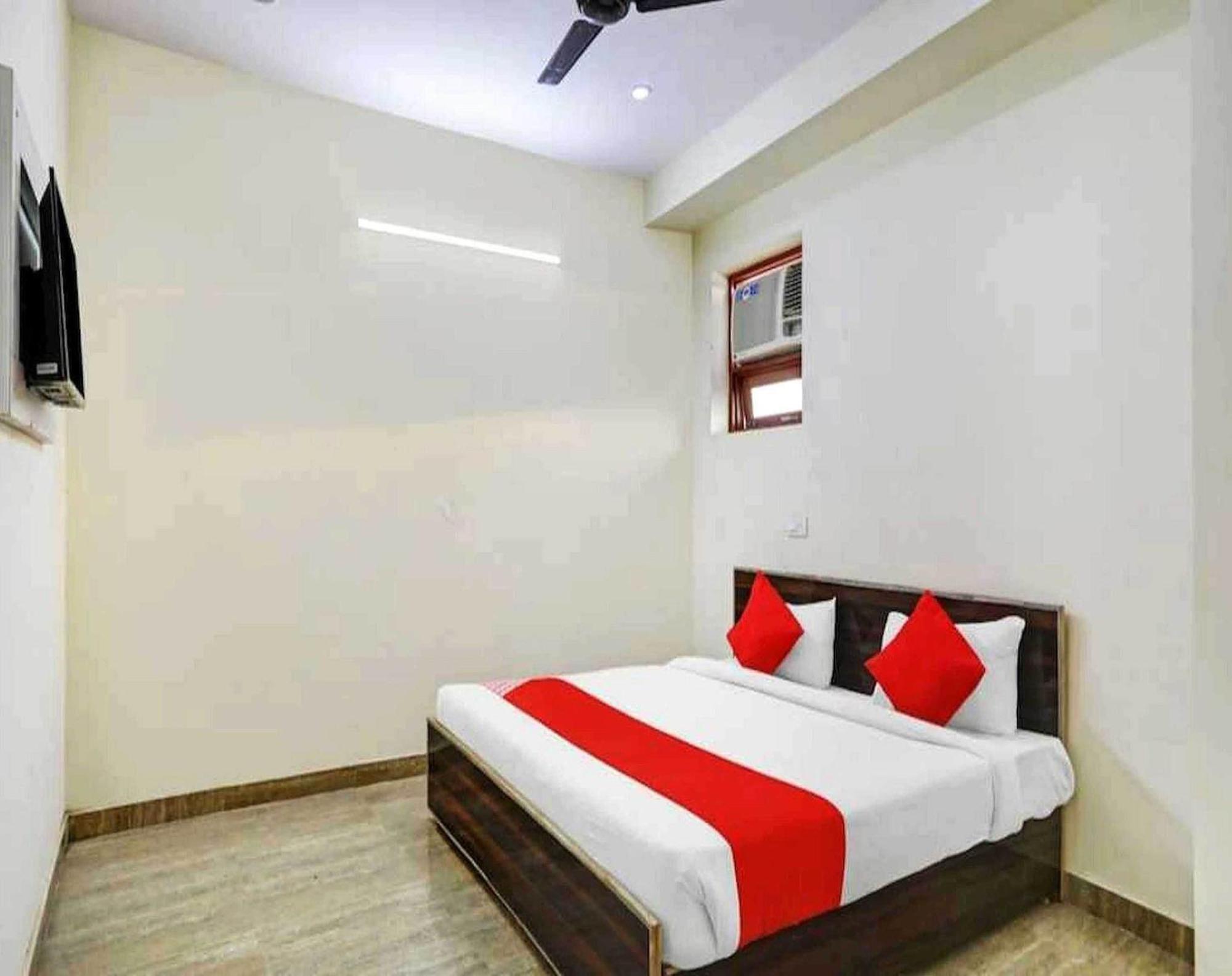 Hotel Sky Bird Bhauli Exterior foto