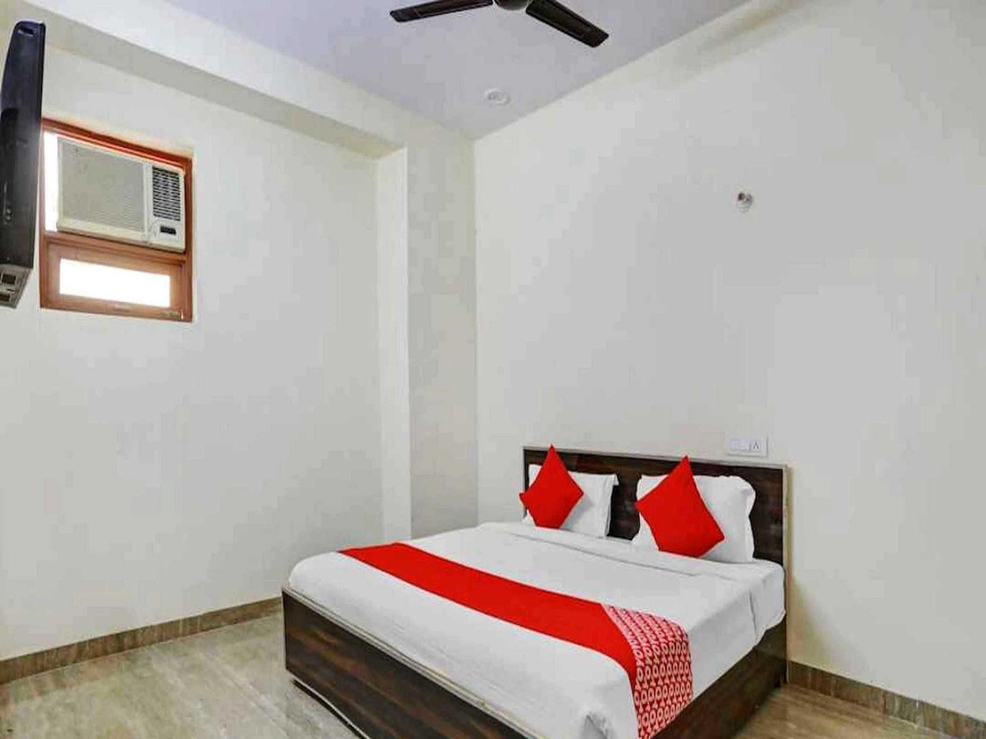 Hotel Sky Bird Bhauli Exterior foto